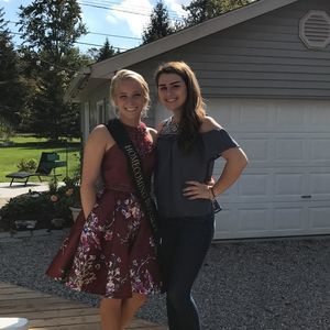 Meet your Posher, Leah